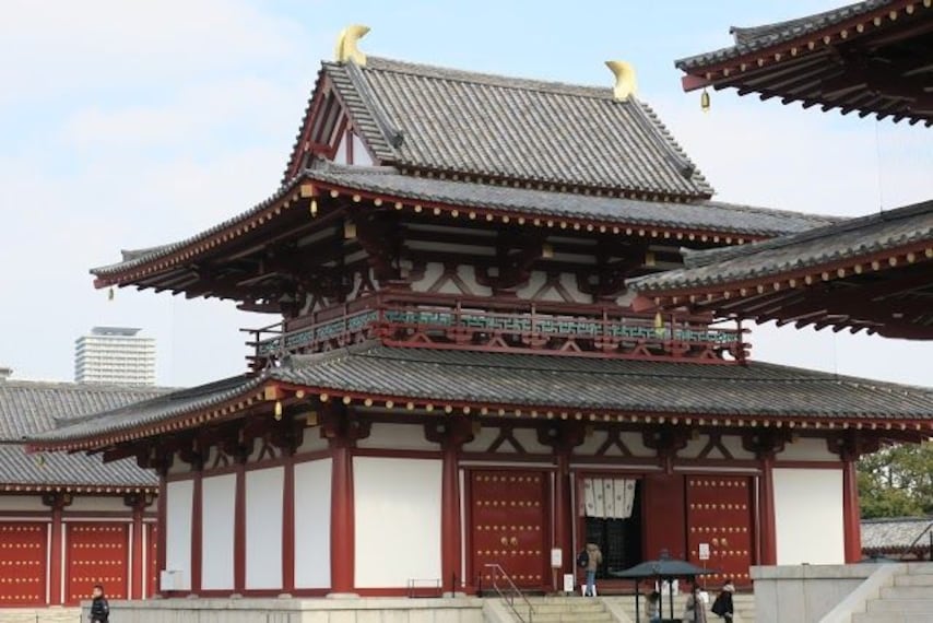 Seek blessings at Shitennoji Temple-4